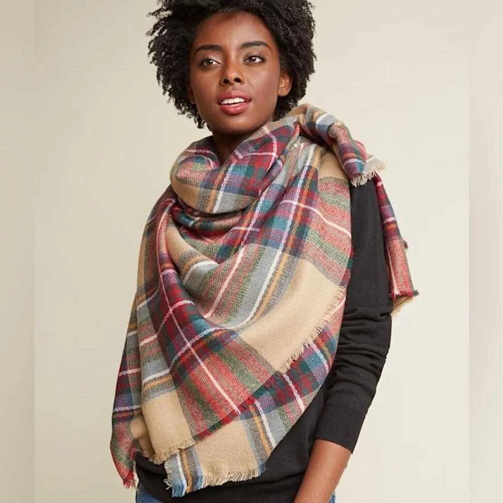 Modcloth Loch and Key Blanket Scarf Tartan Plaid